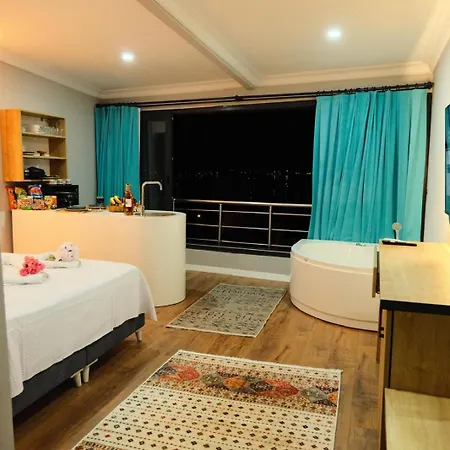 Old Town Apartahotel *