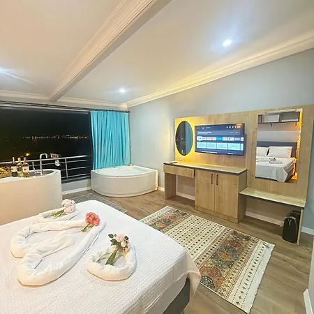 Old Town Hotel apartamentowy Fethiye